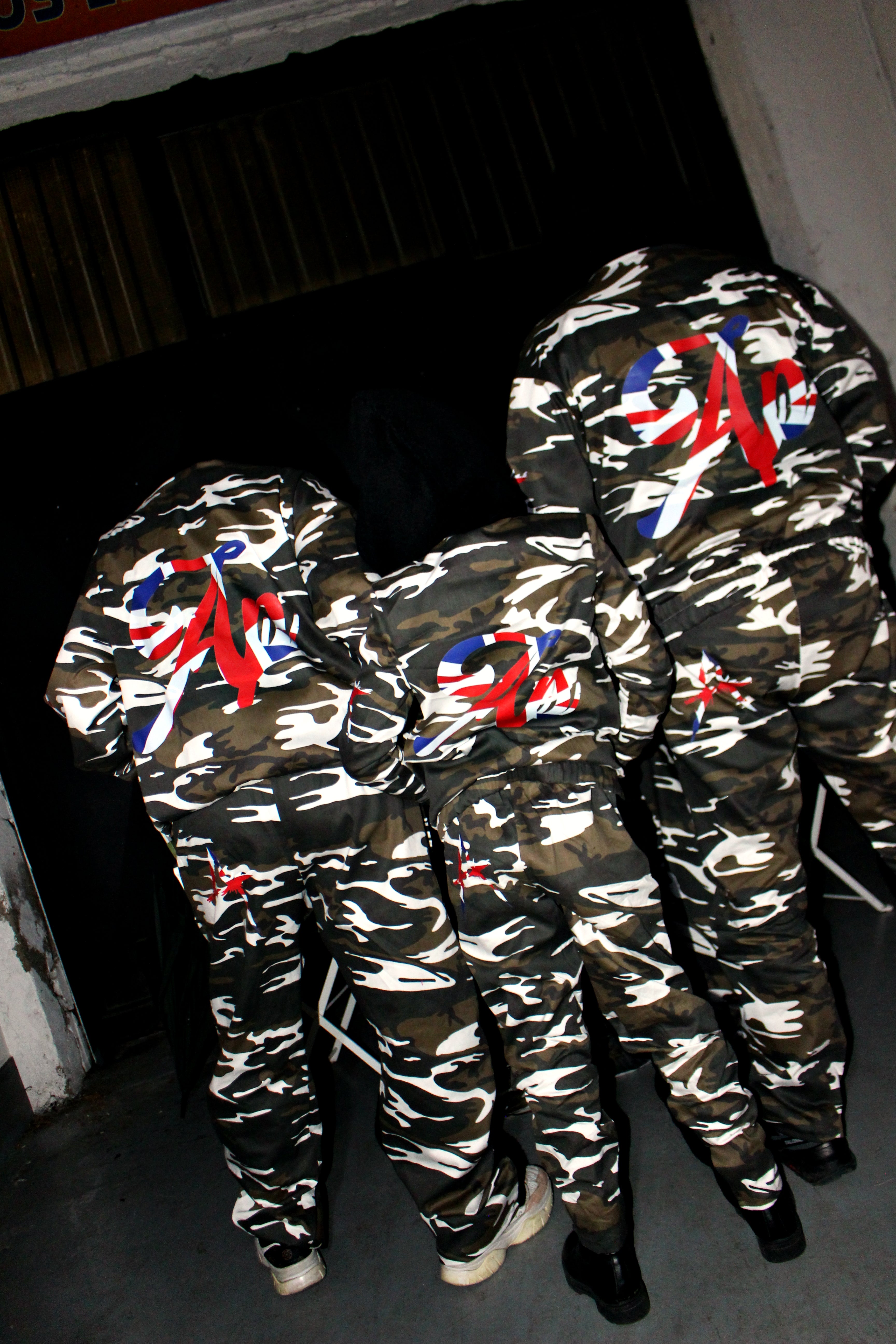 AP HOODIE “RUSO”