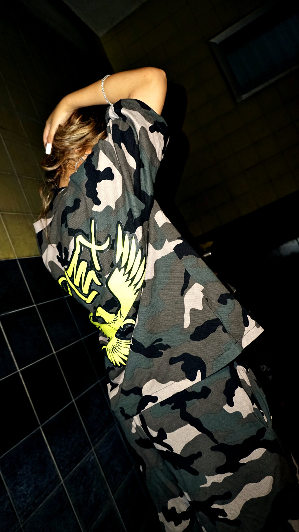 T-SHIRT AP CAMO GREEN YELLOW.